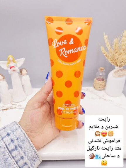 لوسیون عطری خال خالی فوق العاده خوشبو و آبرسان برند PINK IN SWEET حجم 236 گرم مدل Love & Romance کد 6375