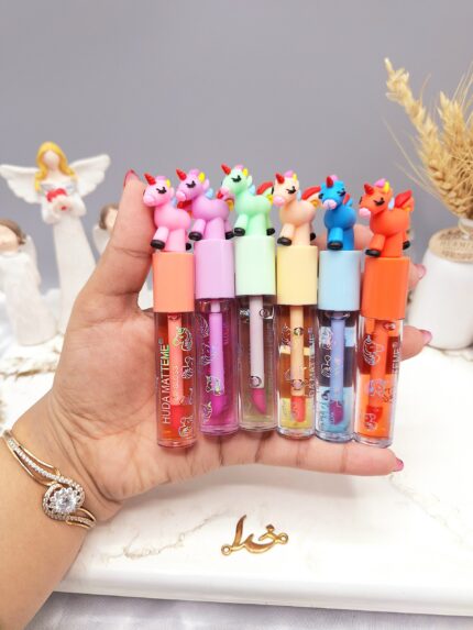 لیپ گلاس طرح اسب تک شاخ رویایی هدا مات می HUDA MATTE ME کد X208