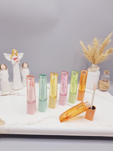 لیپ گلاس حرارتی فوق العاده زیبا برند 3Q beauty استوانه ای کد NO:OL-137